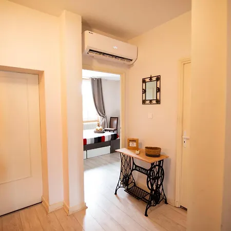 De 80m2 Le Breuil A Classe 3 Etoiles Apartment *